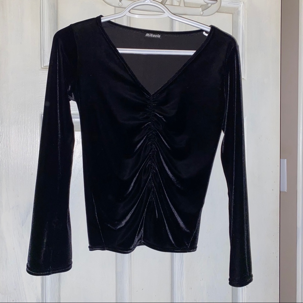Velvet-like Ruched Longsleeve